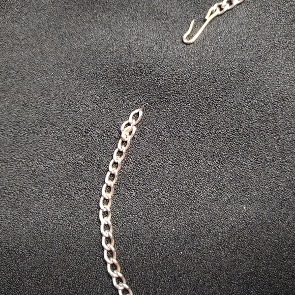 Gold And Marbled Stone Choker Necklace - Picture 11 of 15